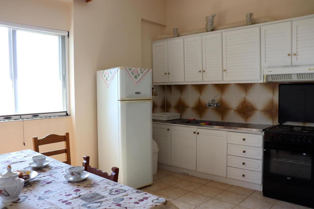 Anastassia Eg Apartment Koróni Екстериор снимка