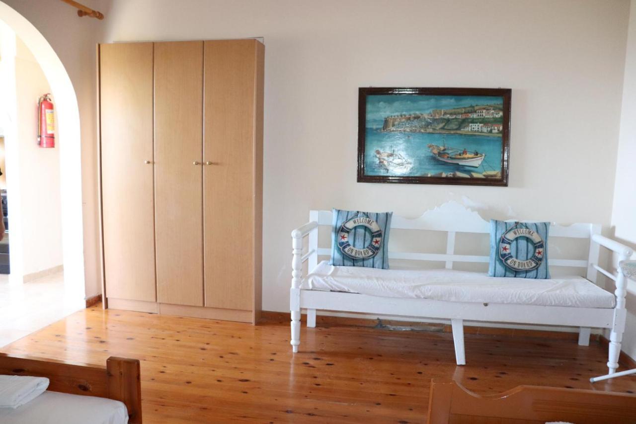Anastassia Eg Apartment Koróni Екстериор снимка